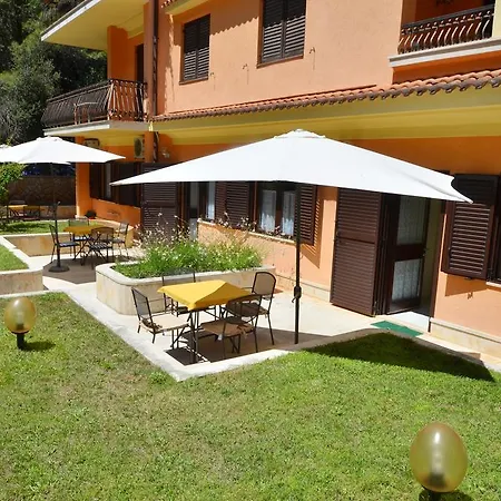 Oriana Apartment *