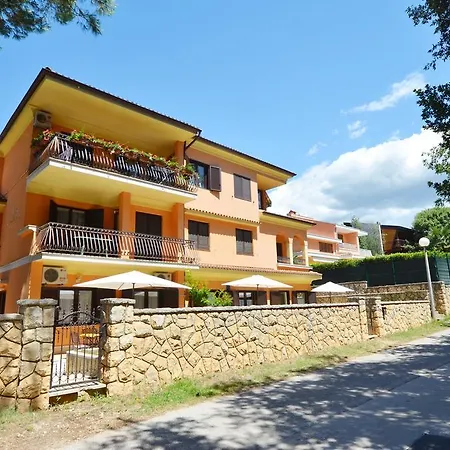 Oriana Apartment *