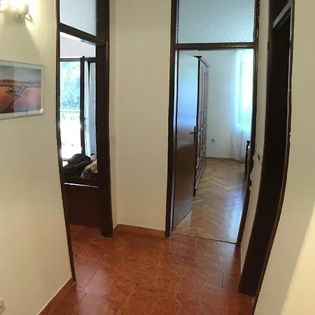 Apartment Oriana *