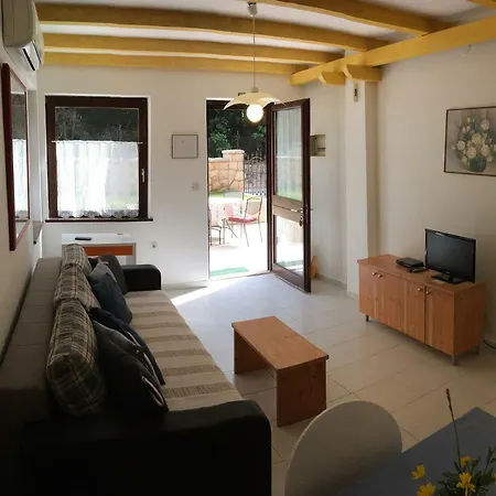 Oriana Apartment *
