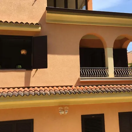 Oriana Apartment *